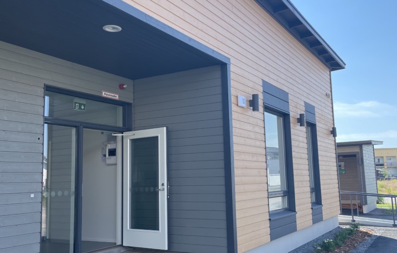 Karjarannan sisäänkäynti.