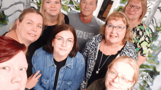 Liljalaakson työntekijöitä.