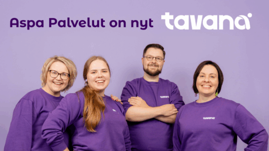 Aspa Palvelut on nyt Tavana. Neljä Tavanan työntekijää seisoo rivissä.